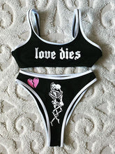 Conjunto de bikini con tirantes Love Dies